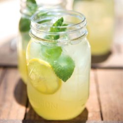 Lemonade / Limonadă image