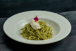 Kale pesto spaghetti image