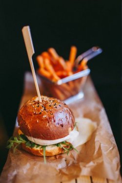 Burger au Camembert image