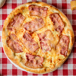 05. Pizza Milaneză medie image