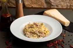 Tagliolini carbonara  image