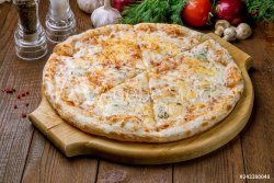 Pizza Cinque Formaggi image