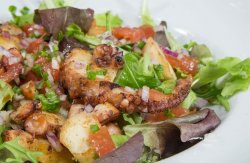Salată de caracatiță  image