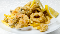 Fritto misto frutti di mare image