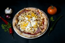 Pizza alla Bismark image