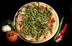 Pizza Breasola image