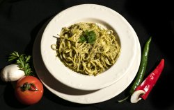 Spaghetti Pesto alla Genovese image