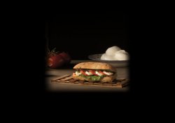 Sandwich Tomates Mozzarella image