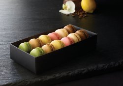 Mini Macaron Assorti image