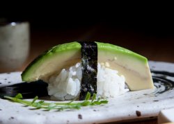 Avocado nigiri image