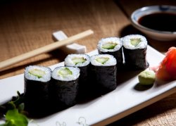 Cucumber maki image