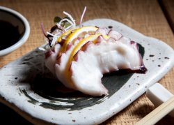 Octopus sashimi image