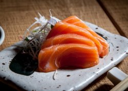 Salmon sashimi image