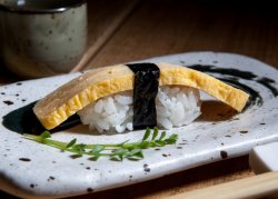 Tamago nigiri image