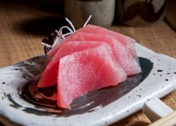 Tuna sashimi image