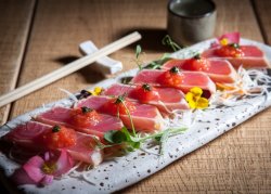 Tuna tataki image