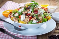 Nr. 13 Hot Chicken & Honey Salad image