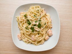Spaghetti al salmone image