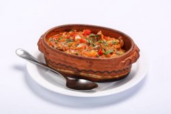 Mesanica (carne de vita in sos de legume) image