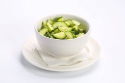 Salata de castraveti image