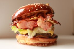 Garage Machoman Burger „The Plentiful One” image