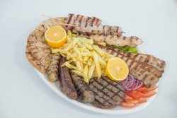 Pikilia mix grill la farfurie  image