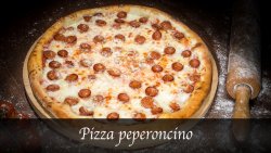 Pizza Peperoncino image
