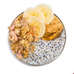 Budincă de chia cu banane, unt de arahide și musli crunch image