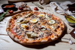 Pizza Capriciosa Delivery image