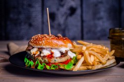 Meniu Royal Chicken Burger image