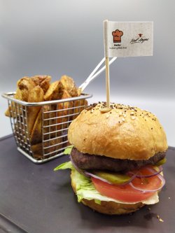 Montana Classic Beef Burger  image