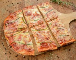 Pizza Diavola image