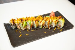 Dragon roll image