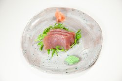 Tuna sashimi image