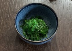Seaweed salad image