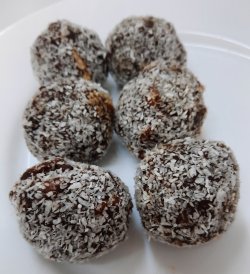 Chifteluțe de biscuiți cu cacao și nucă de cocos image