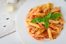 Penne tonno image