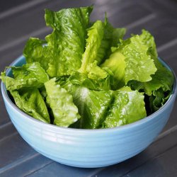Salată verde cu lămâie image