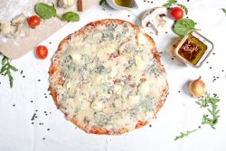 Pizza Quattro Formaggi image