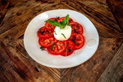 Salată Caprese image