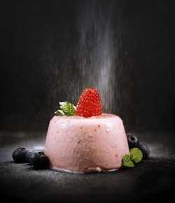 Panna cotta de căpșuni image