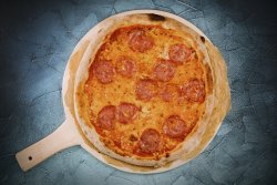 Pizza Salami image