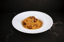 Spaghetti Puttanesca image