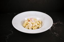 Tortellini panna prosciutto image