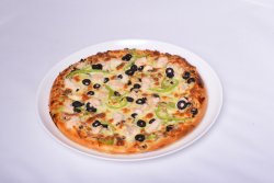 Pizza cu pui image