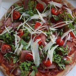 Pizza Prosciutto e Crudo image