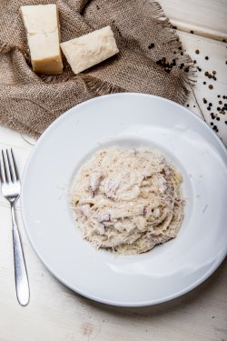 Spaghetti Carbonara image