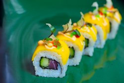 Sushi Roll with Tuna and Mango image